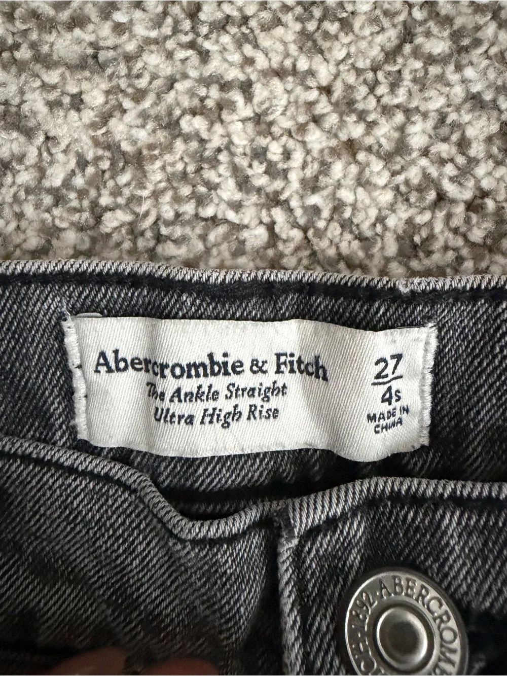 Abercrombie & Fitch the ankle straight ultra high rise jeans